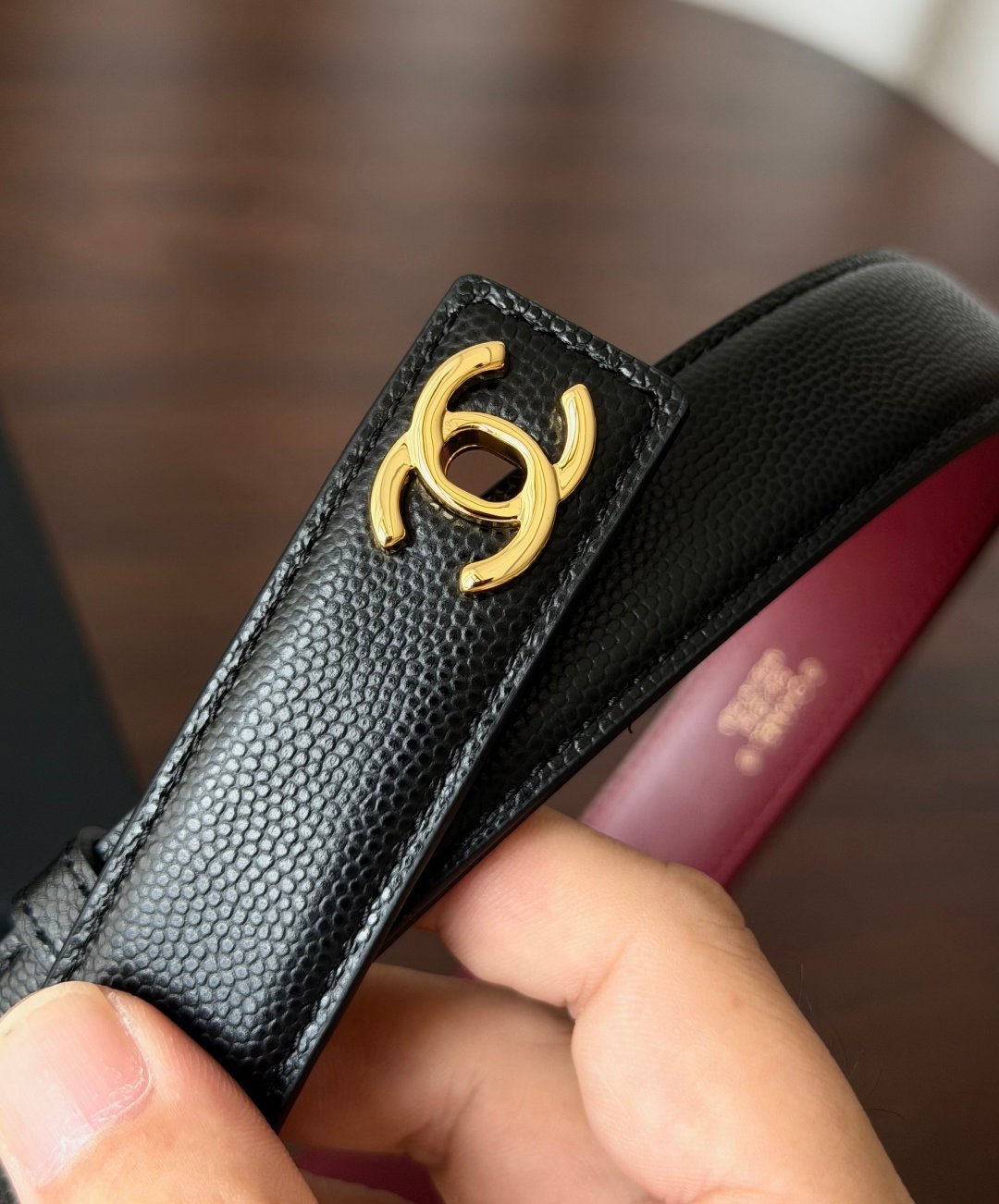 [CHANEL] 샤넬 26B CC 턴락 레더 벨트