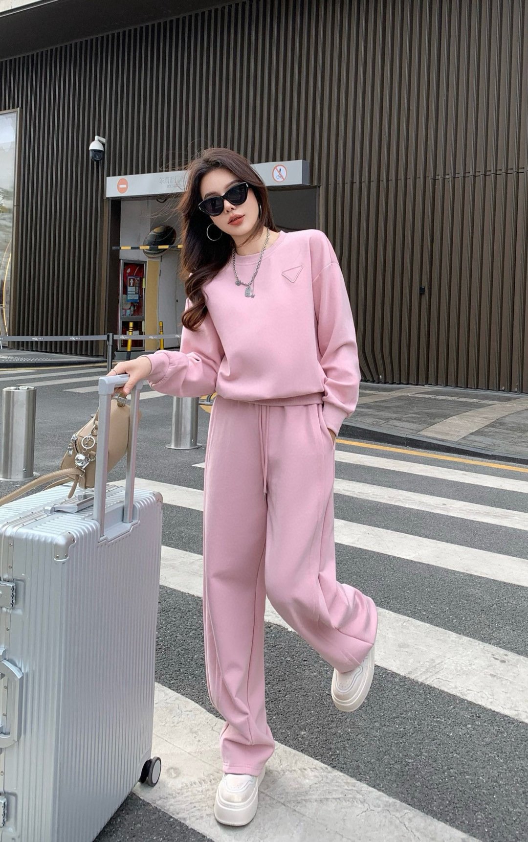 [PRADA] 프라다 트라이앵글 로고 스웨트 셋업