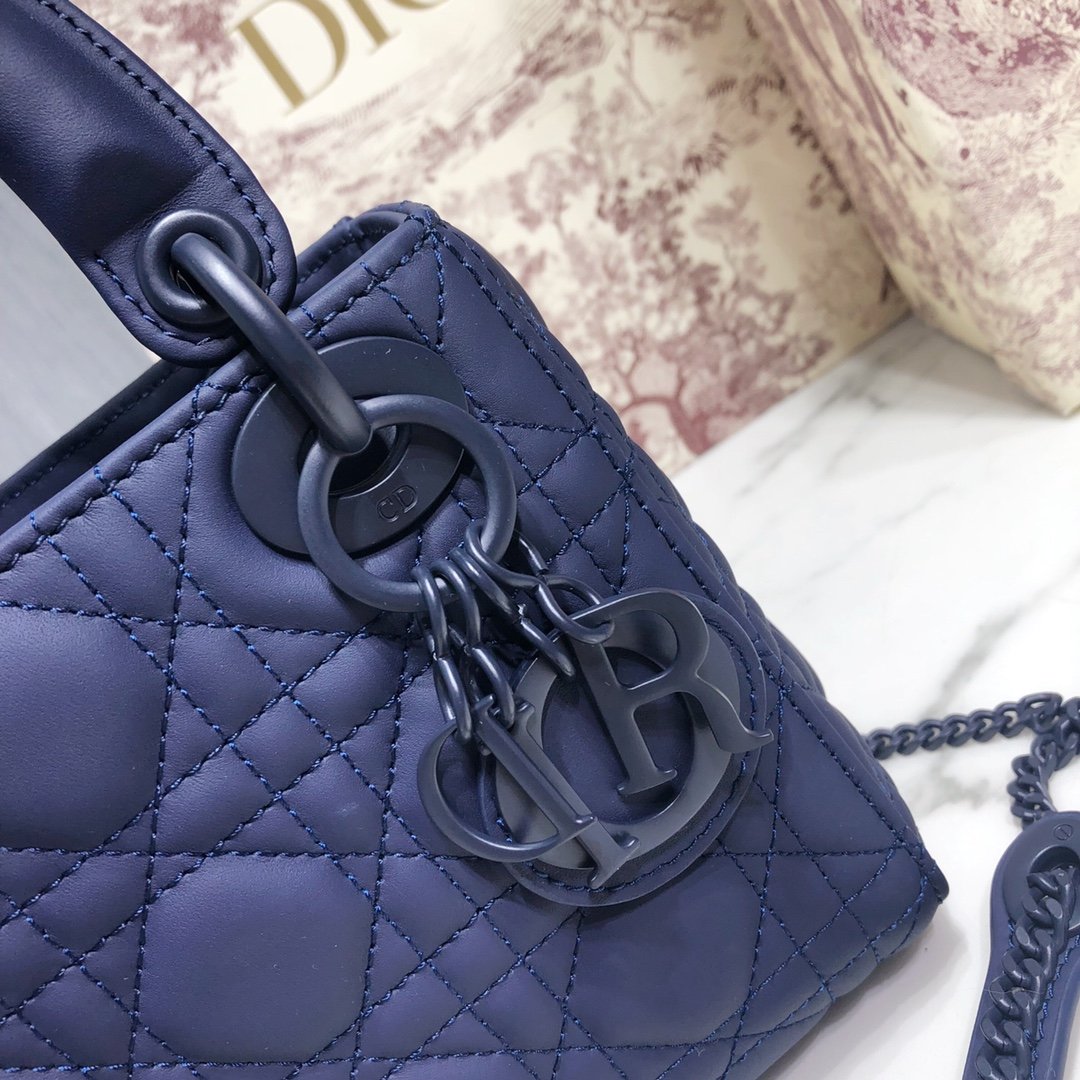 [DIOR] Lady Dior 미니 까나쥬 레더 백