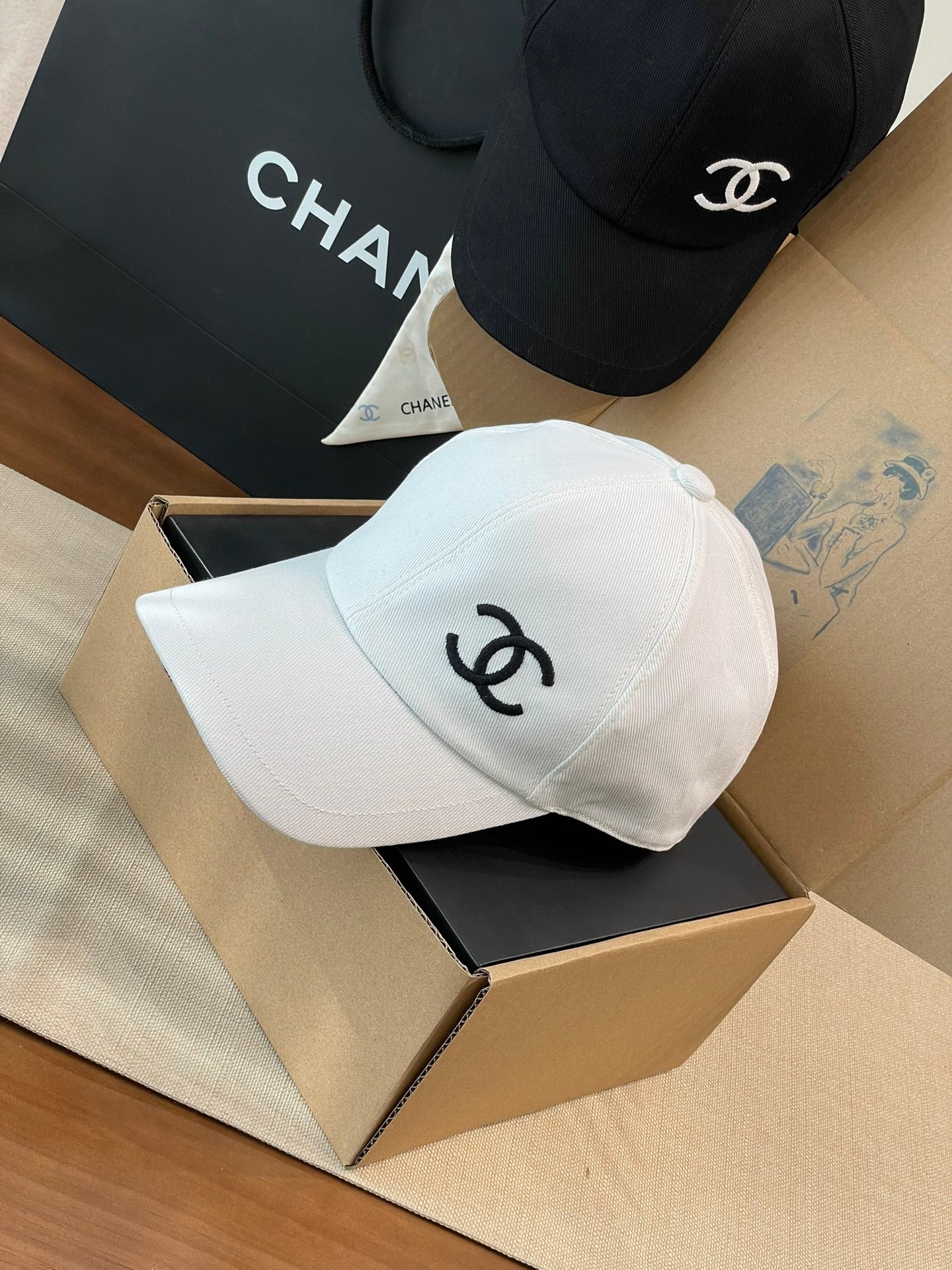 [CHANEL] 샤넬 CC 로고 자수 베이스볼 캡