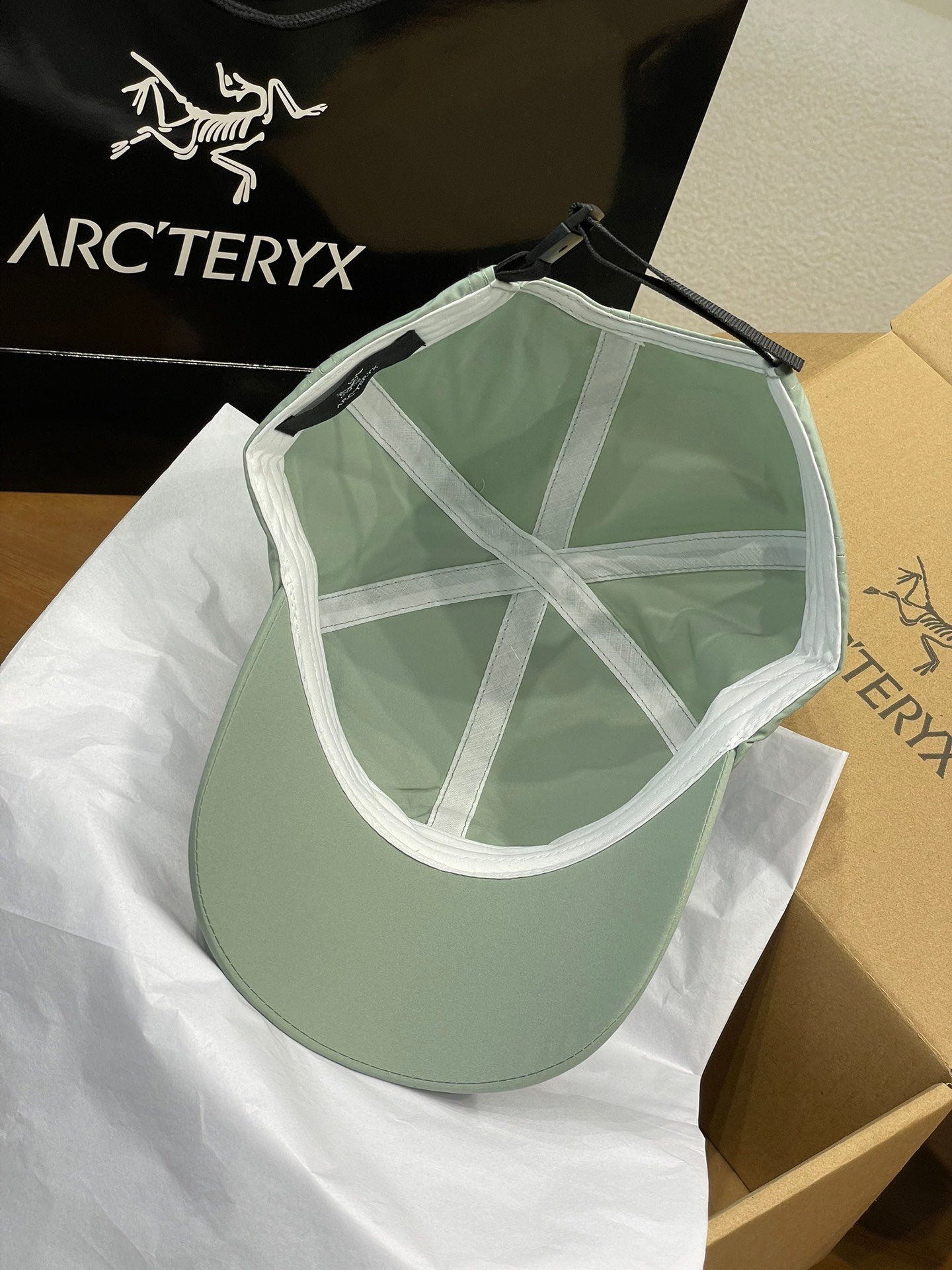 [ARC’TERYX] 아크테릭스 로고 자수 라이트 볼캡