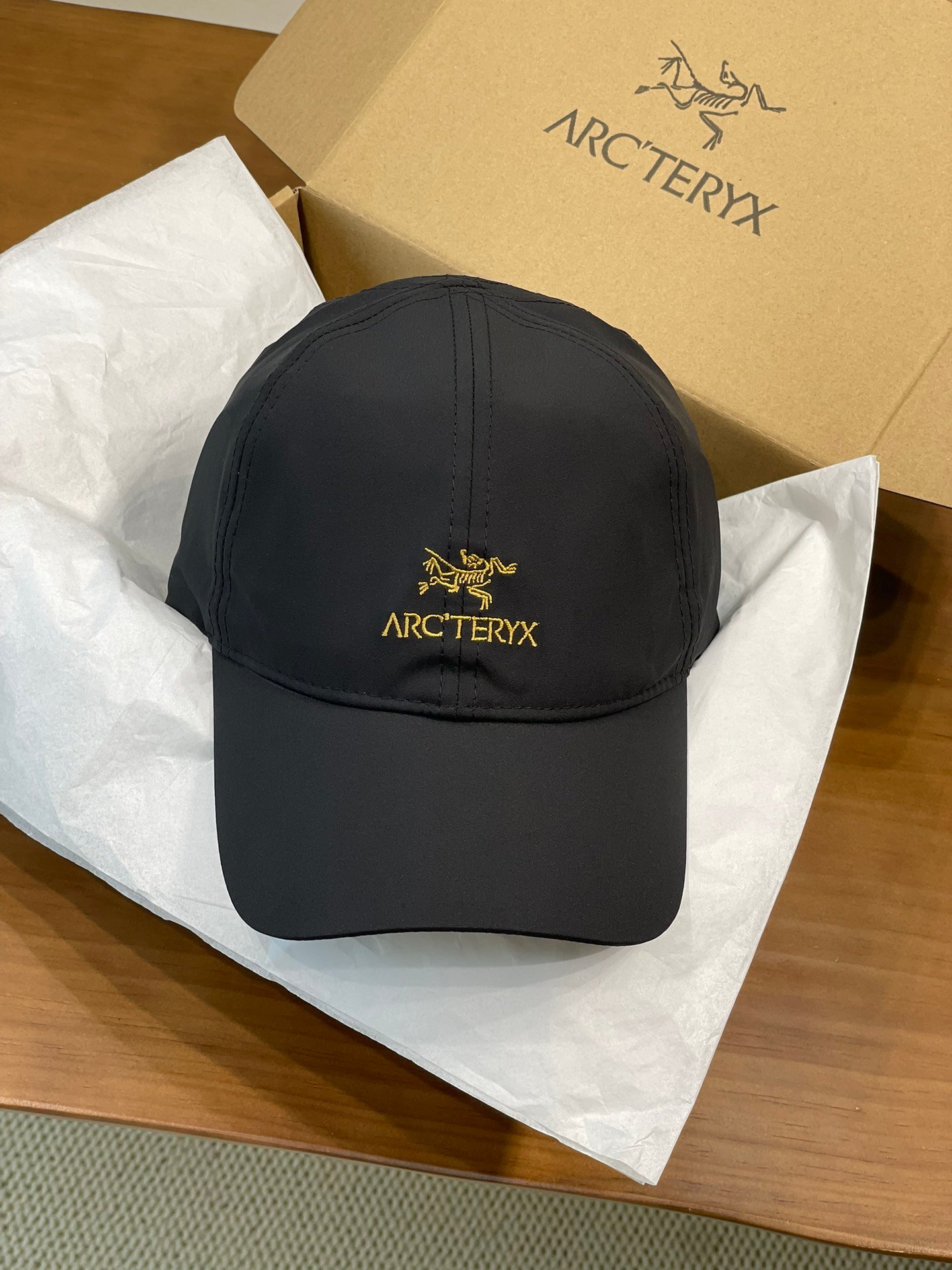 [ARC’TERYX] 아크테릭스 로고 자수 라이트 볼캡