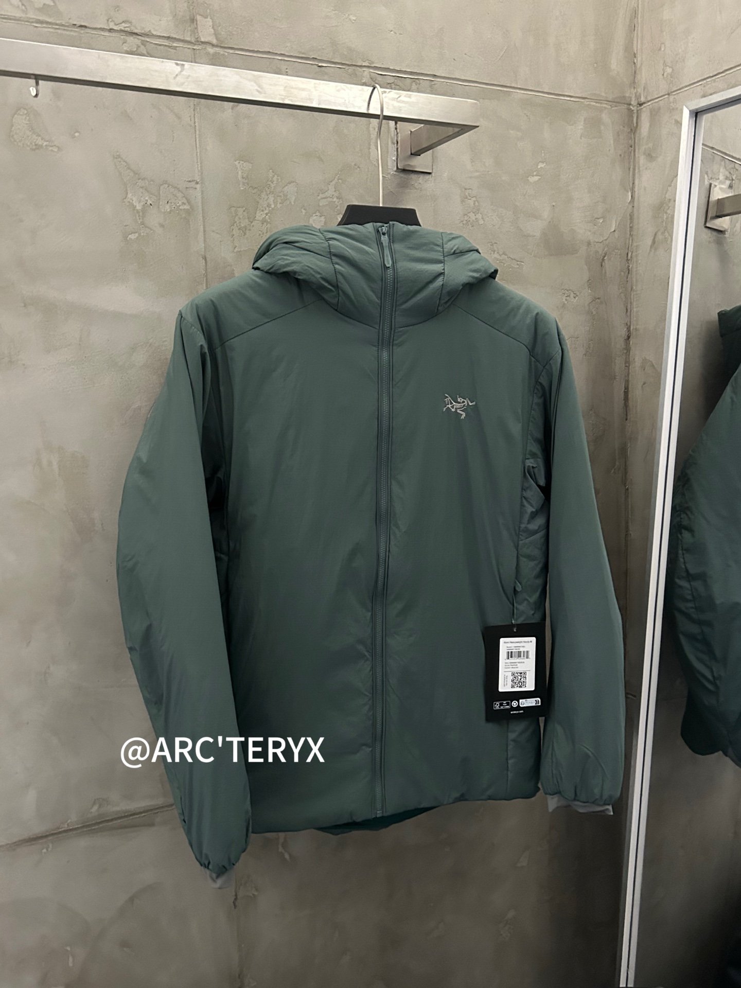 [ARC’TERYX] 아크테릭스 ATOM Heavyweight 2.0 후드 재킷