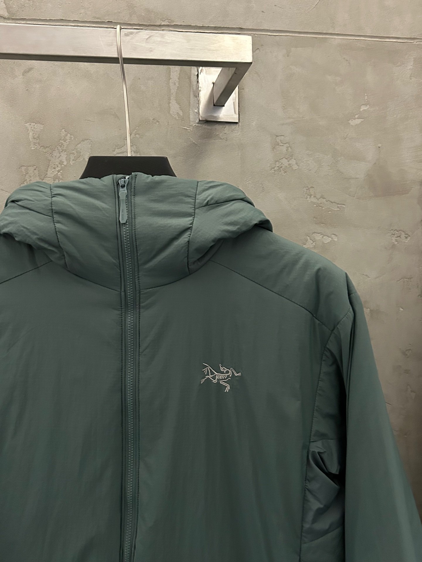 [ARC’TERYX] 아크테릭스 ATOM Heavyweight 2.0 후드 재킷