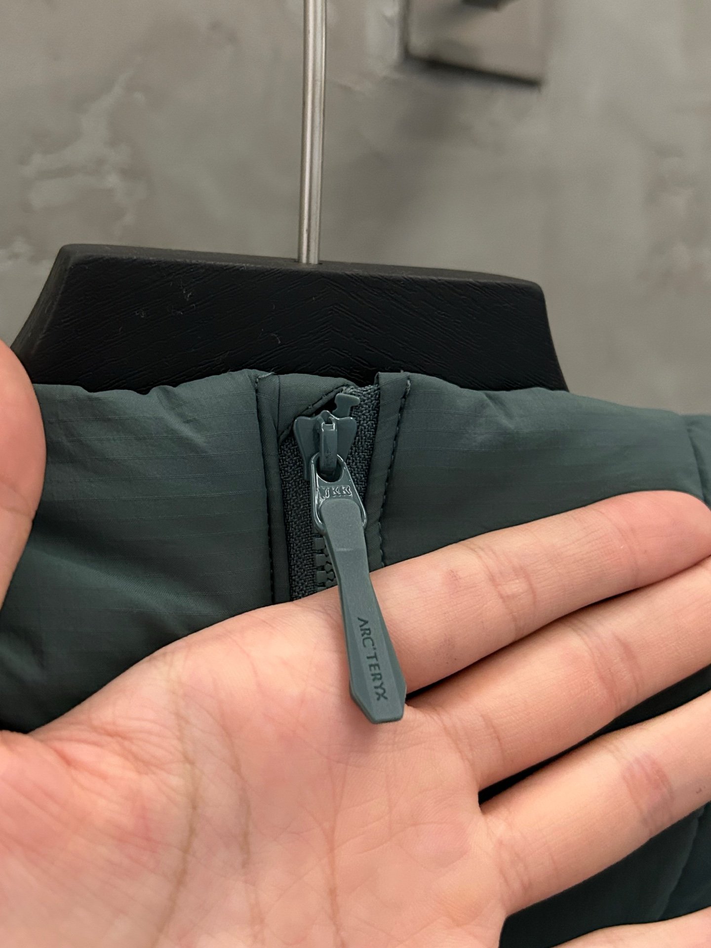 [ARC’TERYX] 아크테릭스 ATOM Heavyweight 2.0 후드 재킷