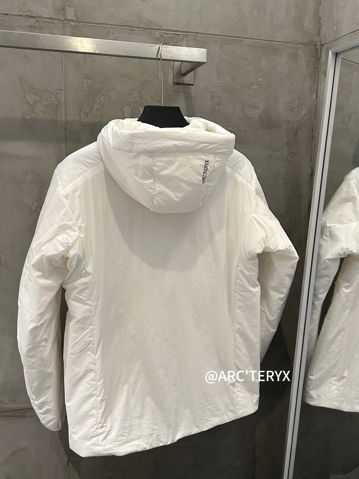 [ARC’TERYX] 아크테릭스 ATOM Heavyweight 2.0 후드 재킷