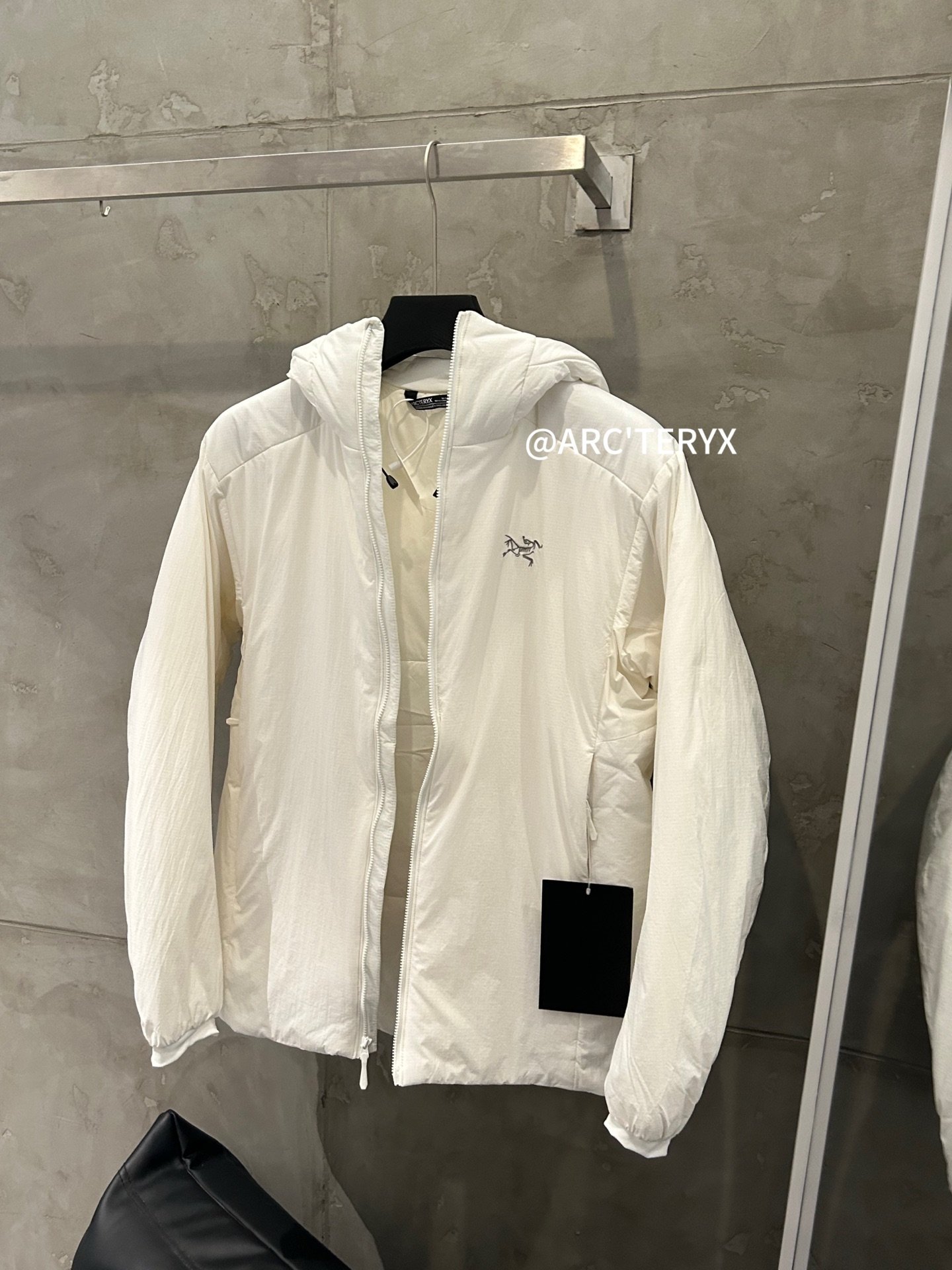 [ARC’TERYX] 아크테릭스 ATOM Heavyweight 2.0 후드 재킷