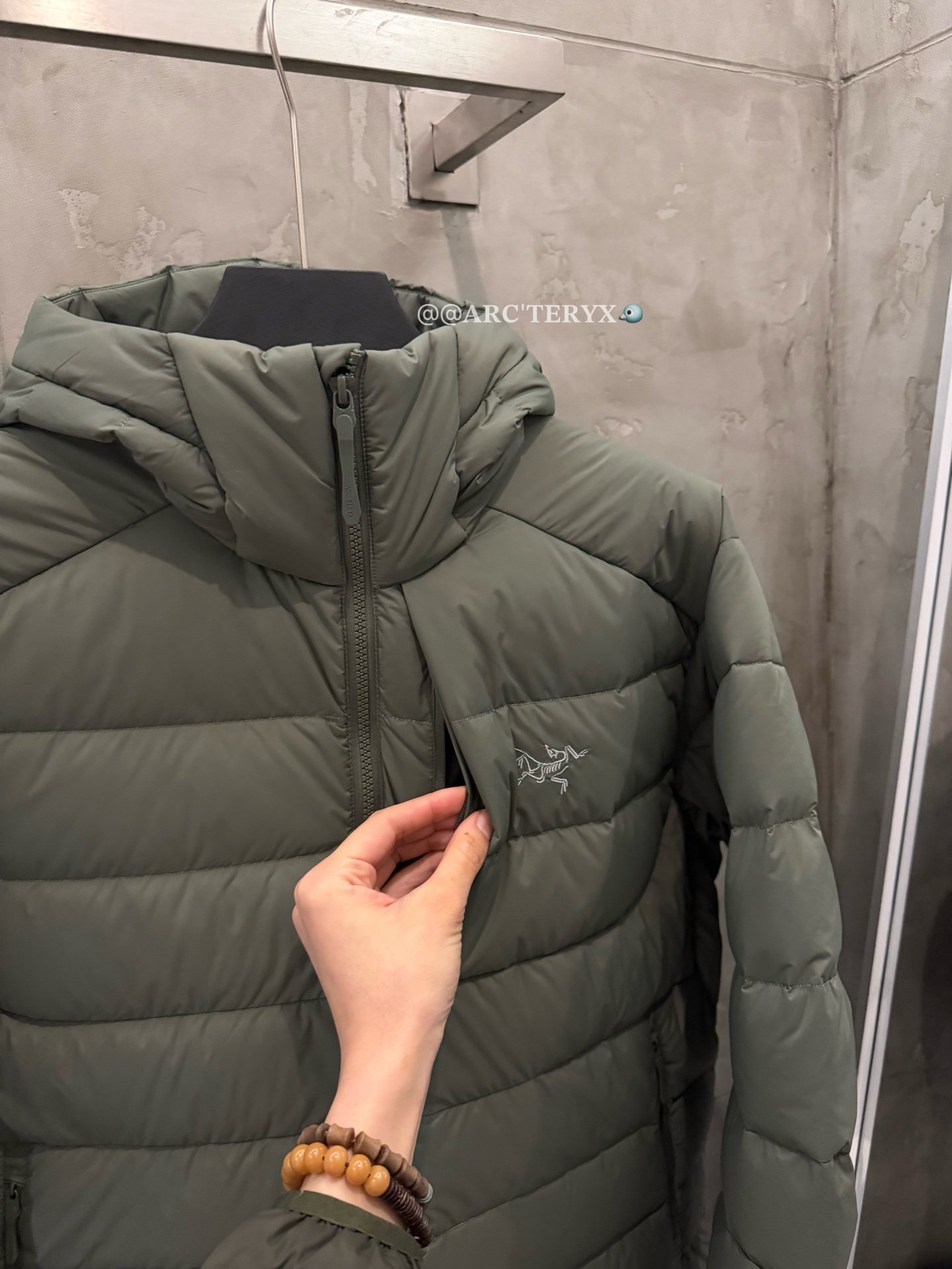 [ARC’TERYX] 아크테릭스 THORIUM Hoody 750 필파워 구스다운 재킷