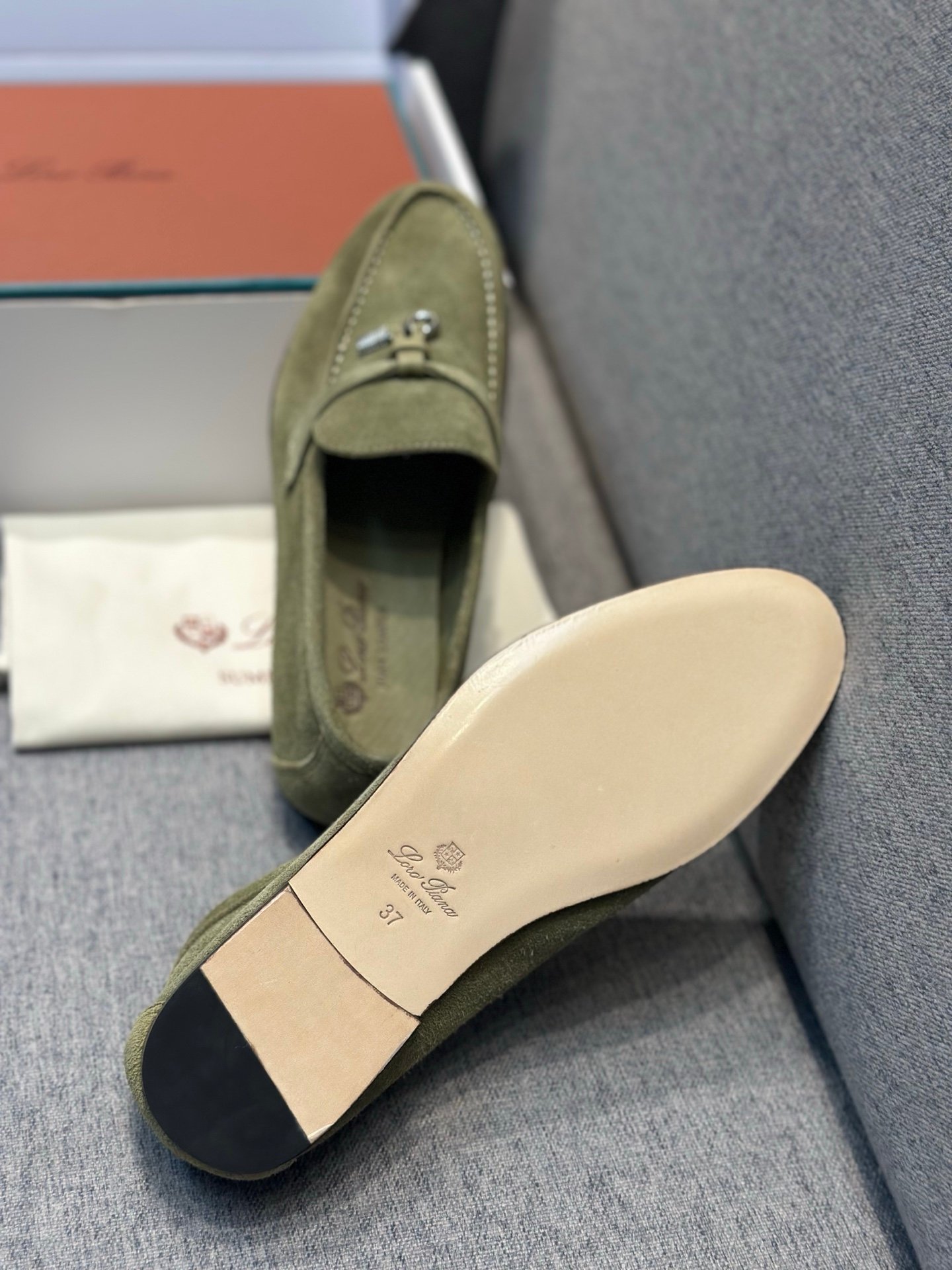 [LORO PIANA] 로로피아나 썸머 워크 스웨이드 참 로퍼