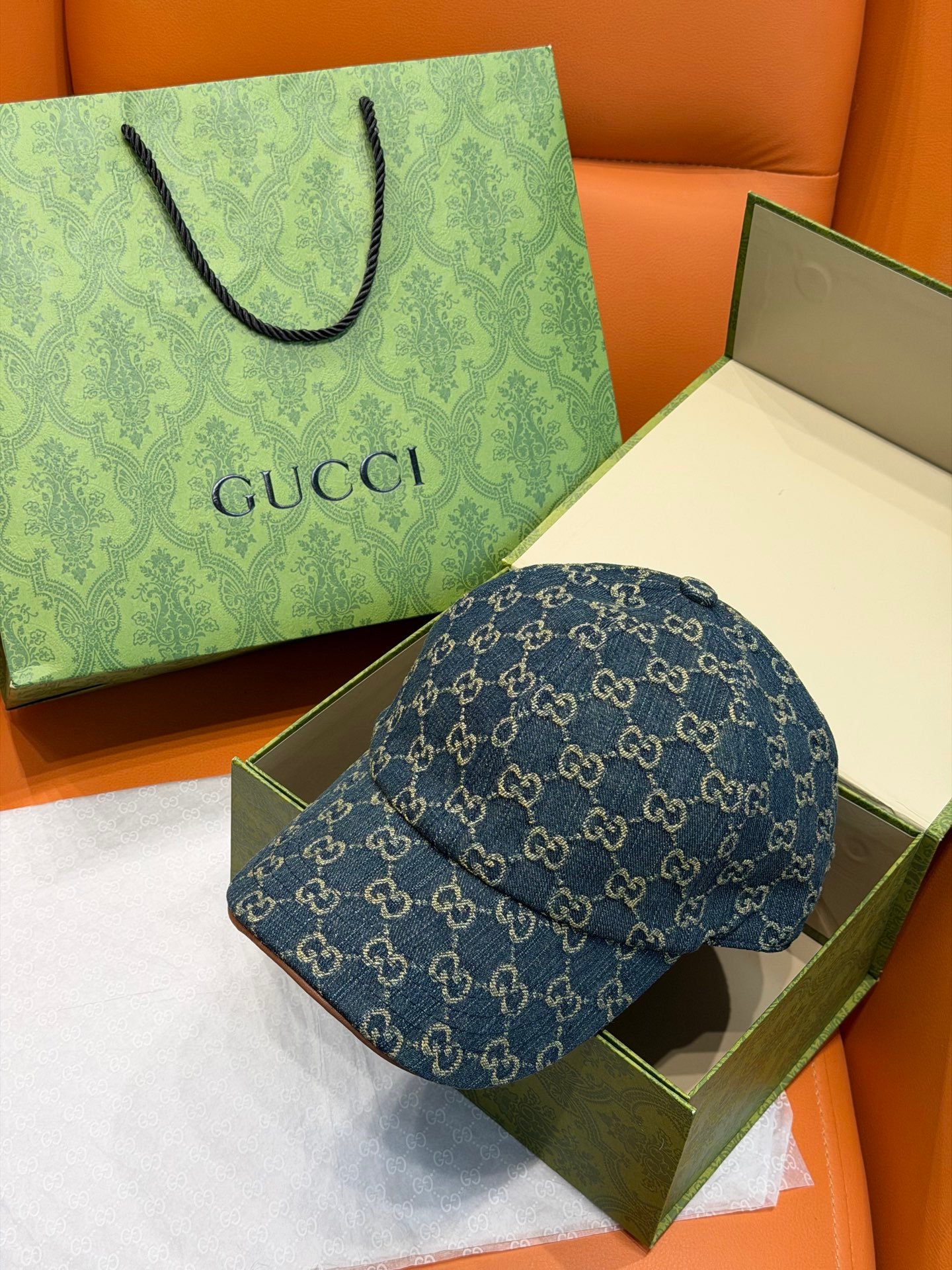 [GUCCI] 구찌 GG 데님 모노그램 베이스볼 캡