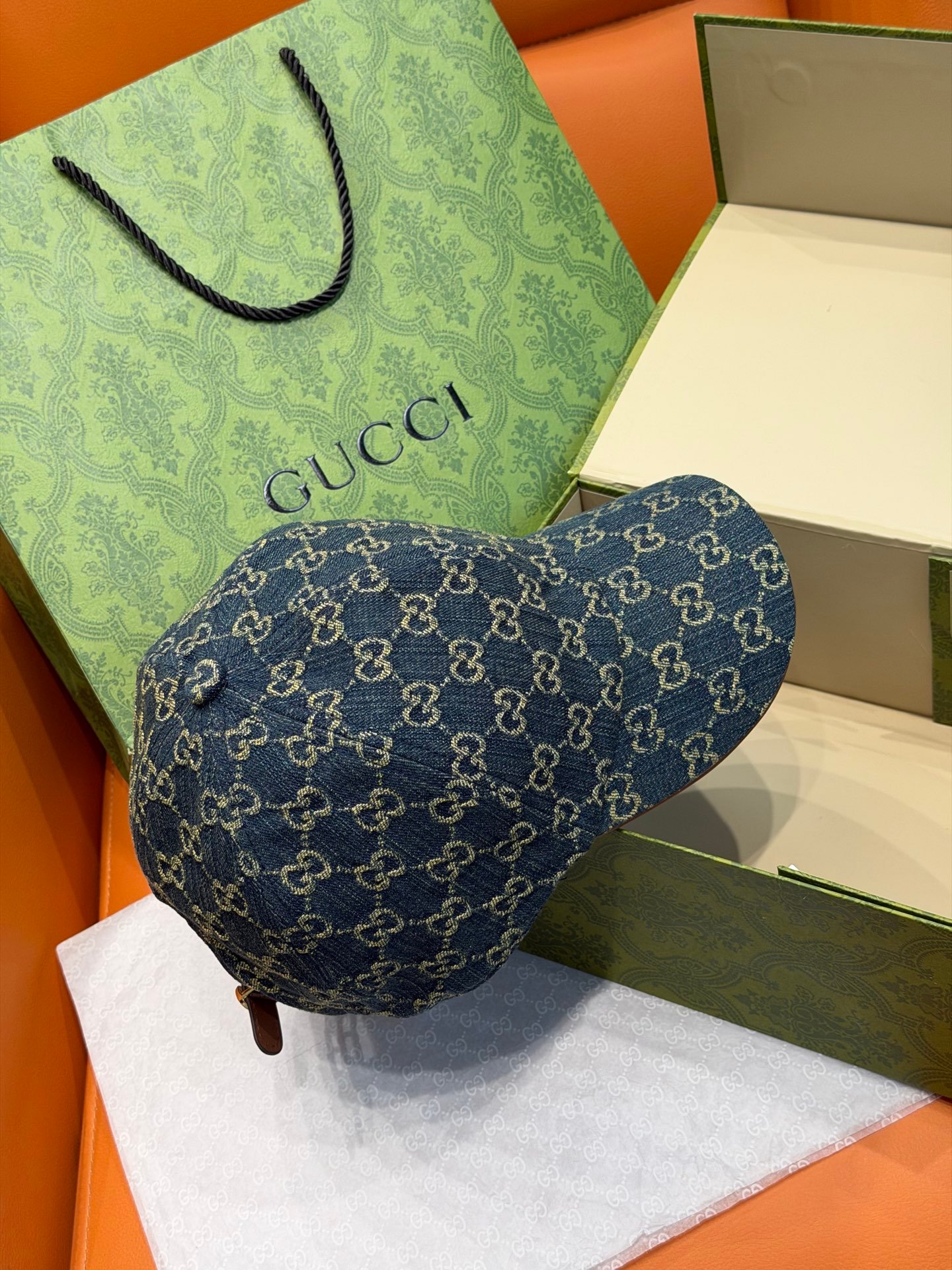 [GUCCI] 구찌 GG 데님 모노그램 베이스볼 캡