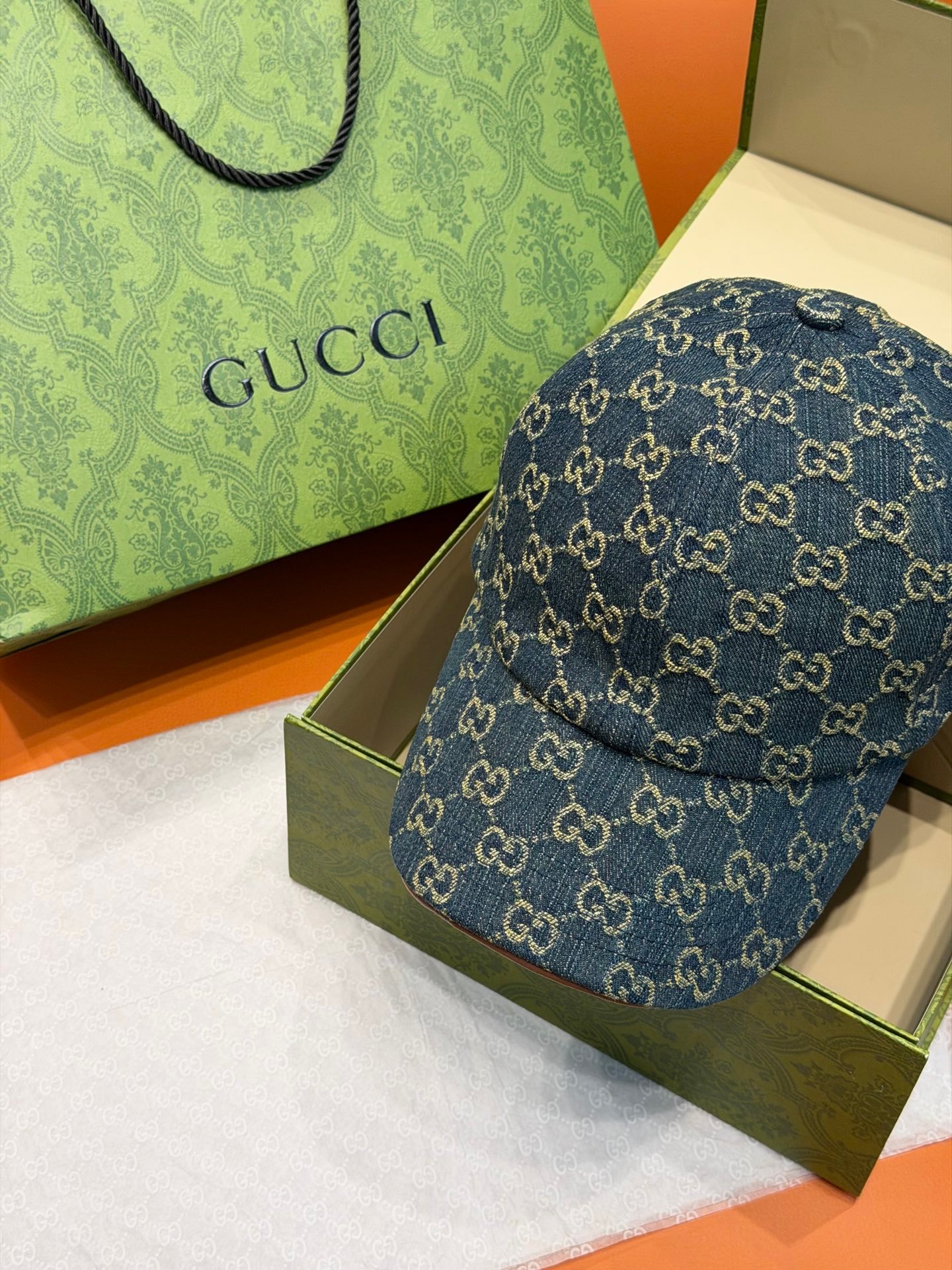 [GUCCI] 구찌 GG 데님 모노그램 베이스볼 캡