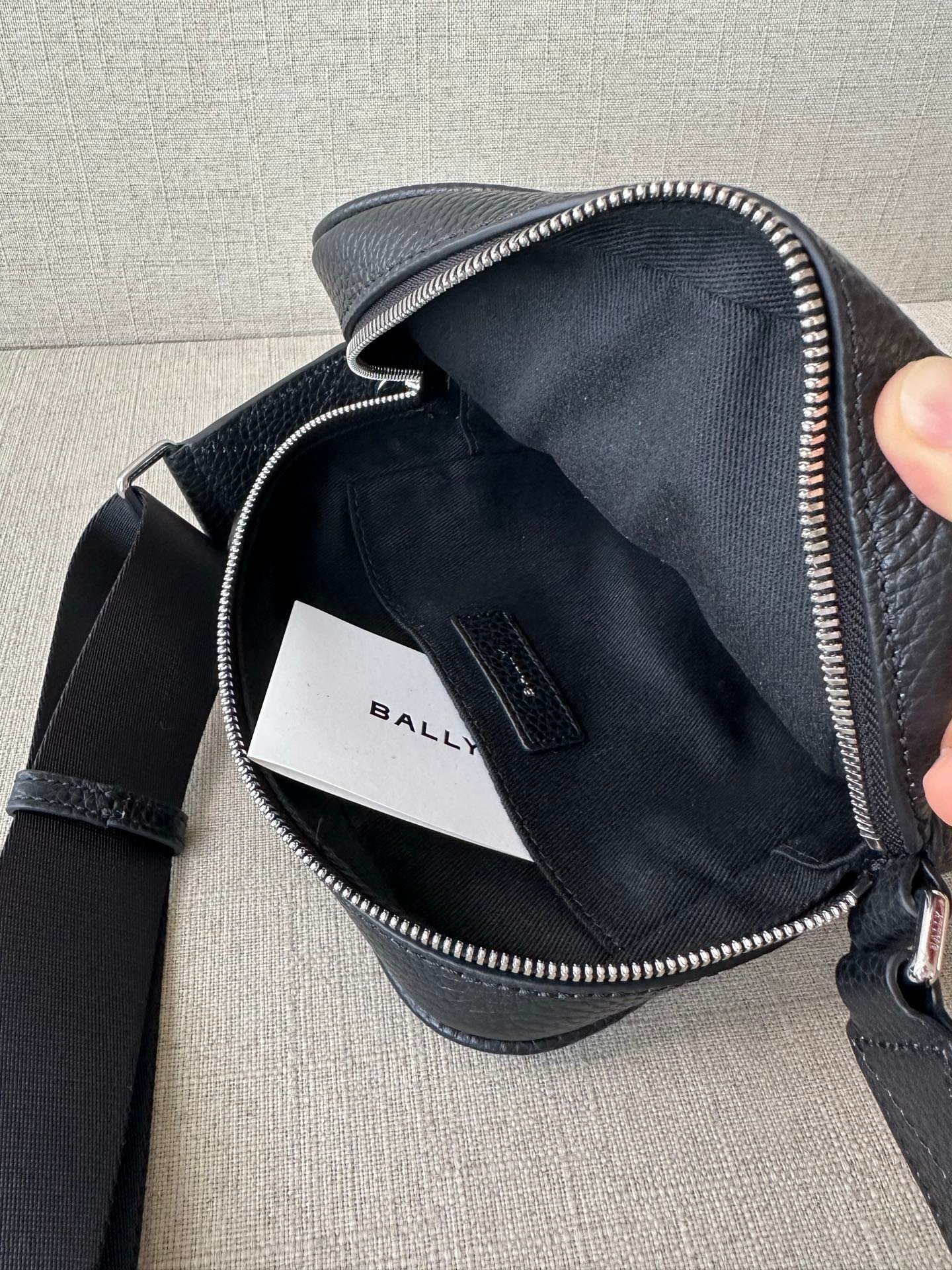 [BALLY] 발리 레더 크로스바디 백