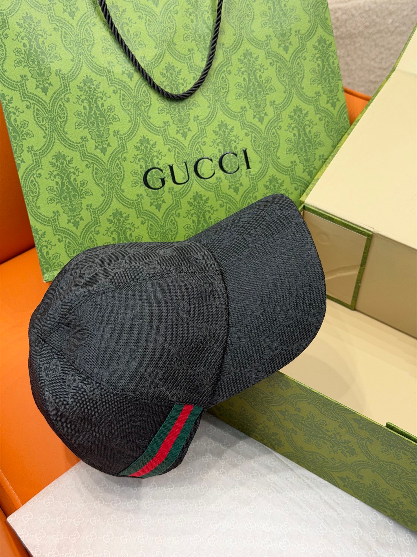 [GUCCI] 구찌 GG 자카드 웹 스트라이프 볼캡