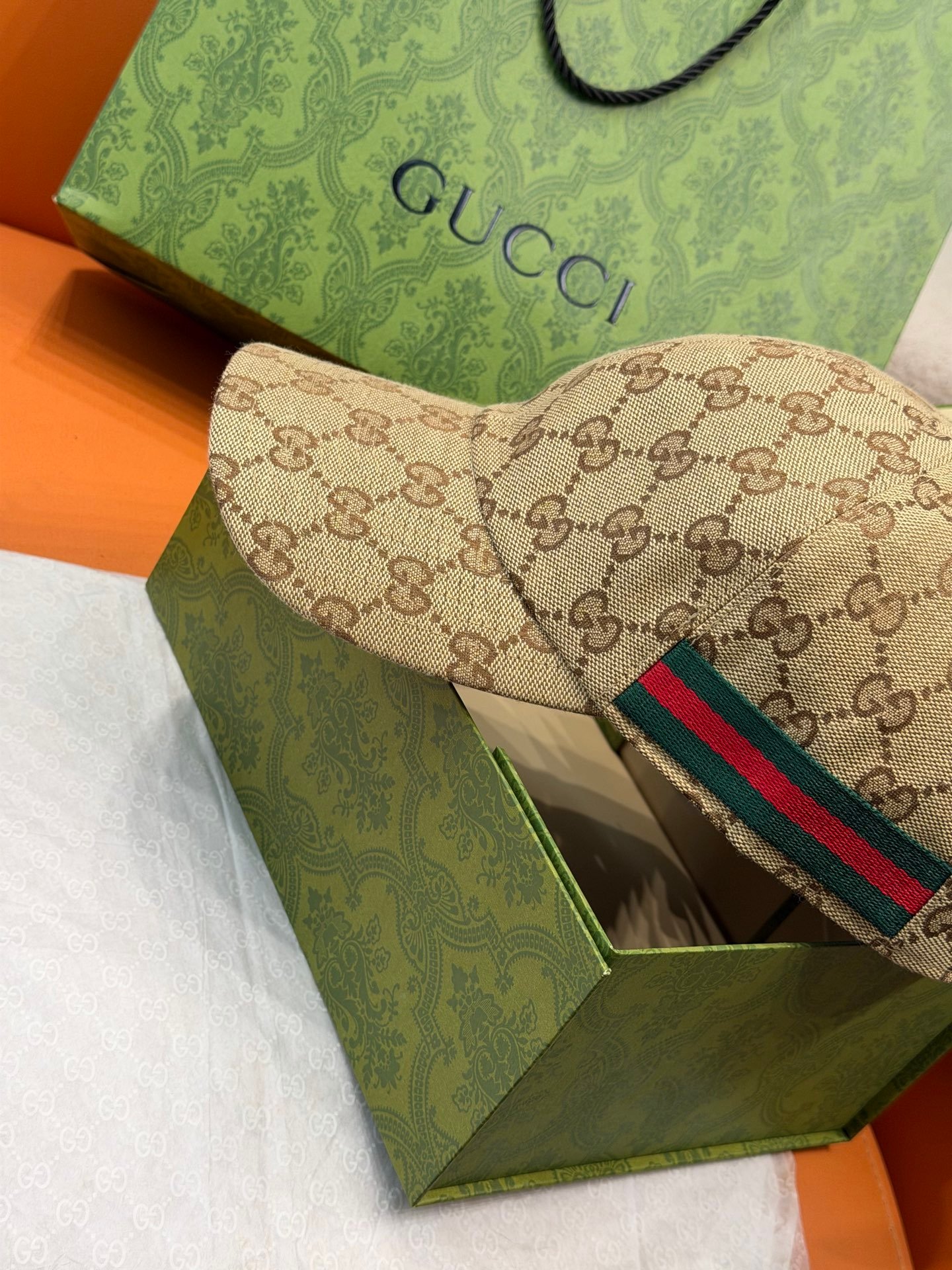 [GUCCI] 구찌 GG 자카드 웹 스트라이프 볼캡