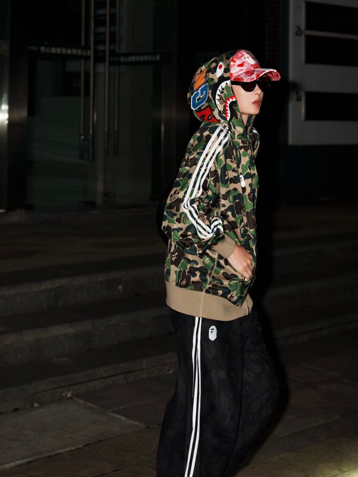 [BAPE × ADIDAS] 베이프 × 아디다스 카모 샤크 풀집 후드 재킷