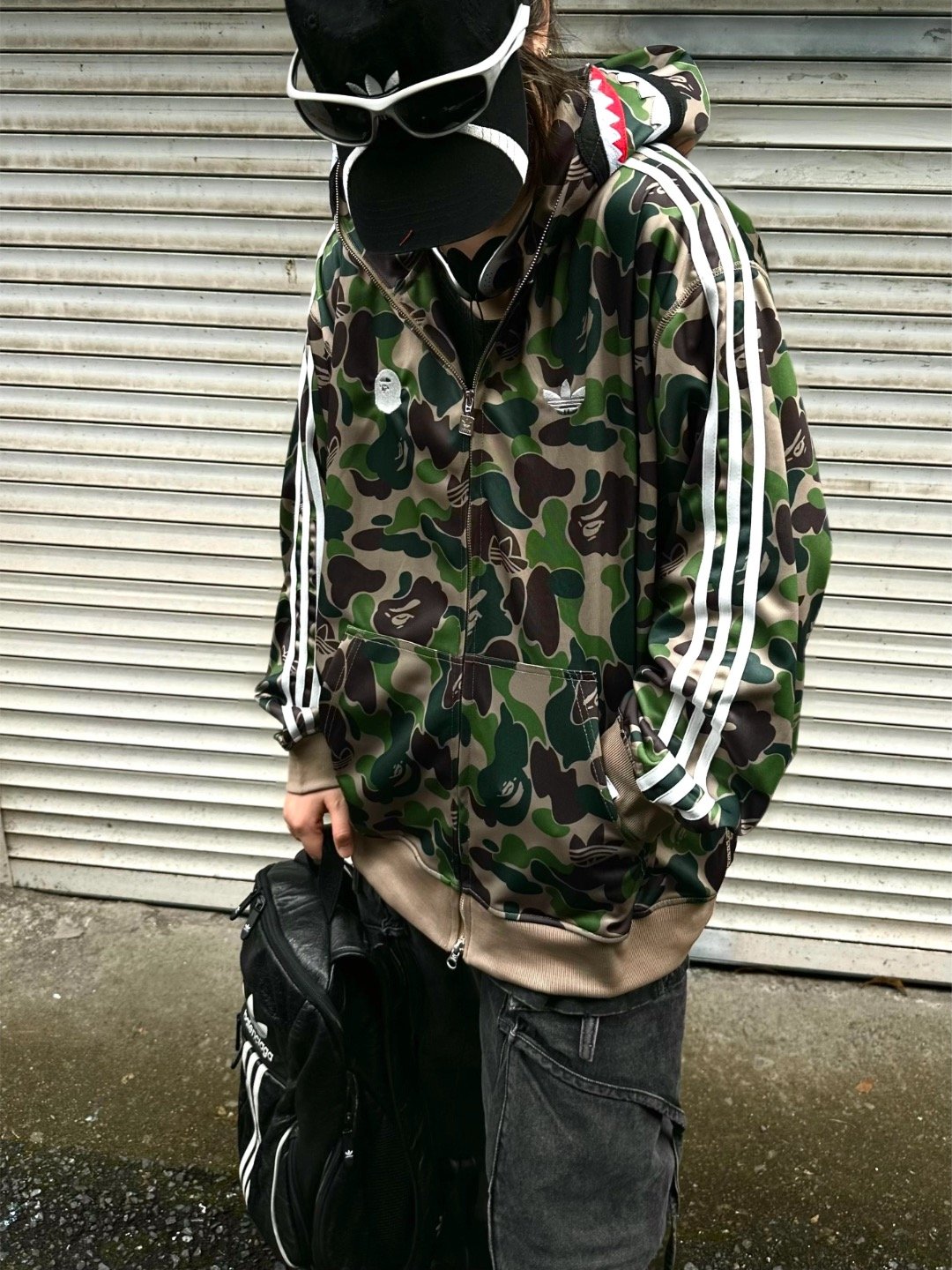 [BAPE × ADIDAS] 베이프 × 아디다스 카모 샤크 풀집 후드 재킷