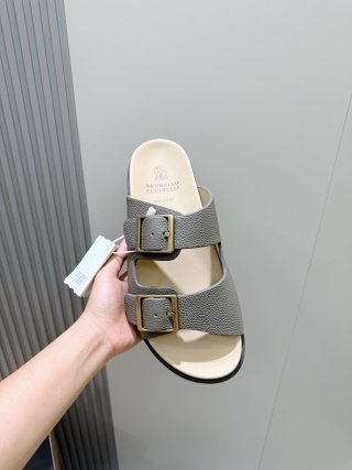 [BRUNELLO CUCINELLI] 브루넬로 쿠치넬리 더블 버클 레더 슬라이드
