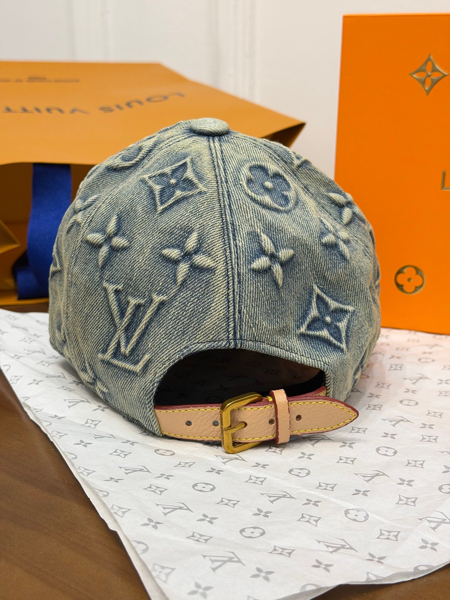 [LOUIS VUITTON] 루이비통 워시드 모노그램 데님 베이스볼 캡