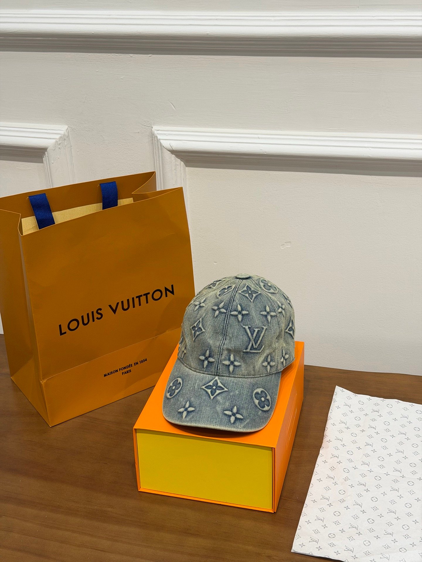 [LOUIS VUITTON] 루이비통 워시드 모노그램 데님 베이스볼 캡