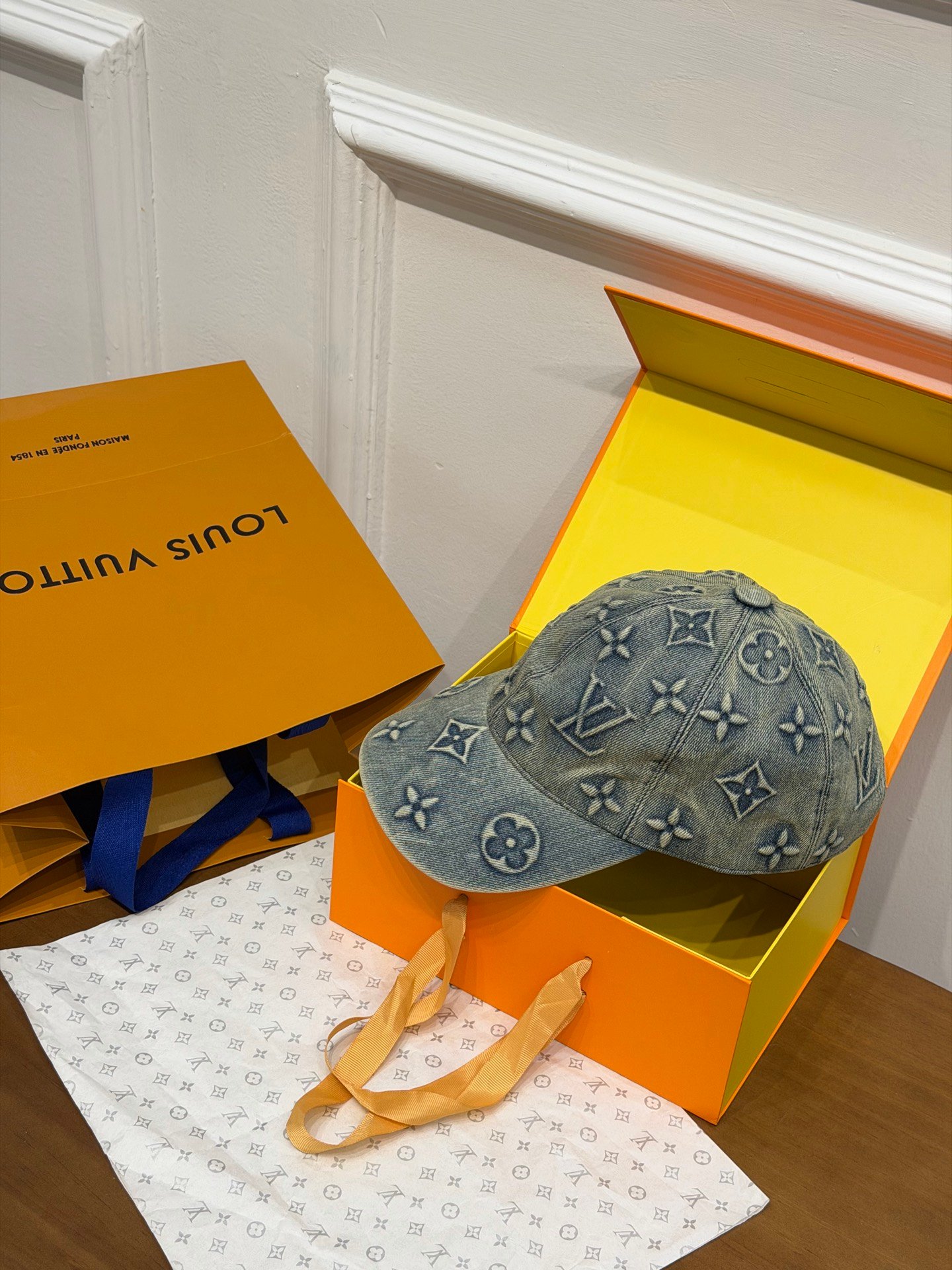 [LOUIS VUITTON] 루이비통 워시드 모노그램 데님 베이스볼 캡