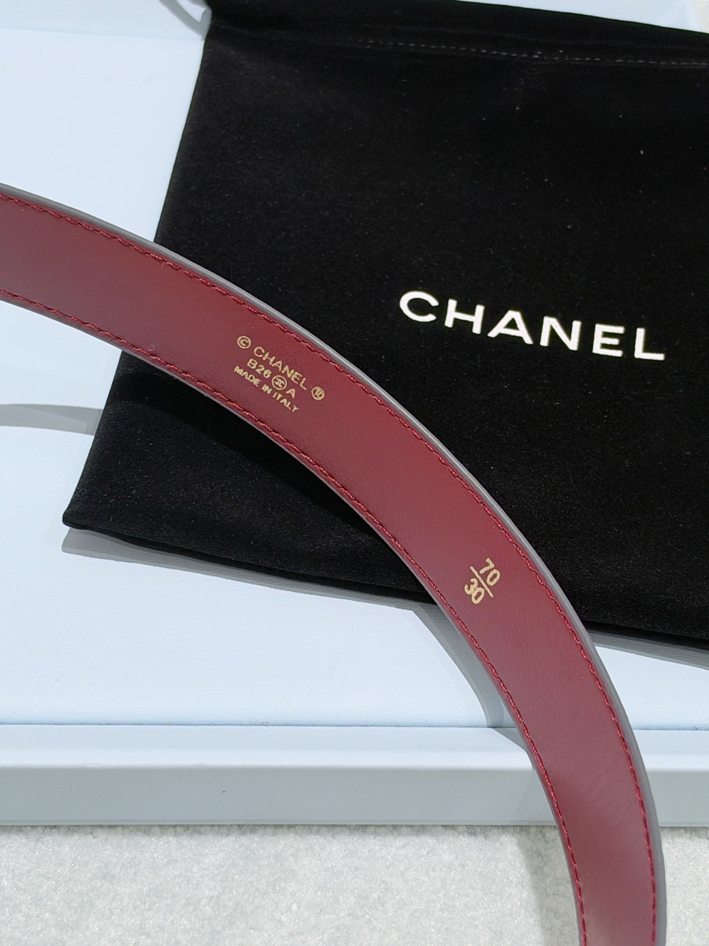 [CHANEL] 샤넬 크로커다일 엠보스 참 레더 벨트