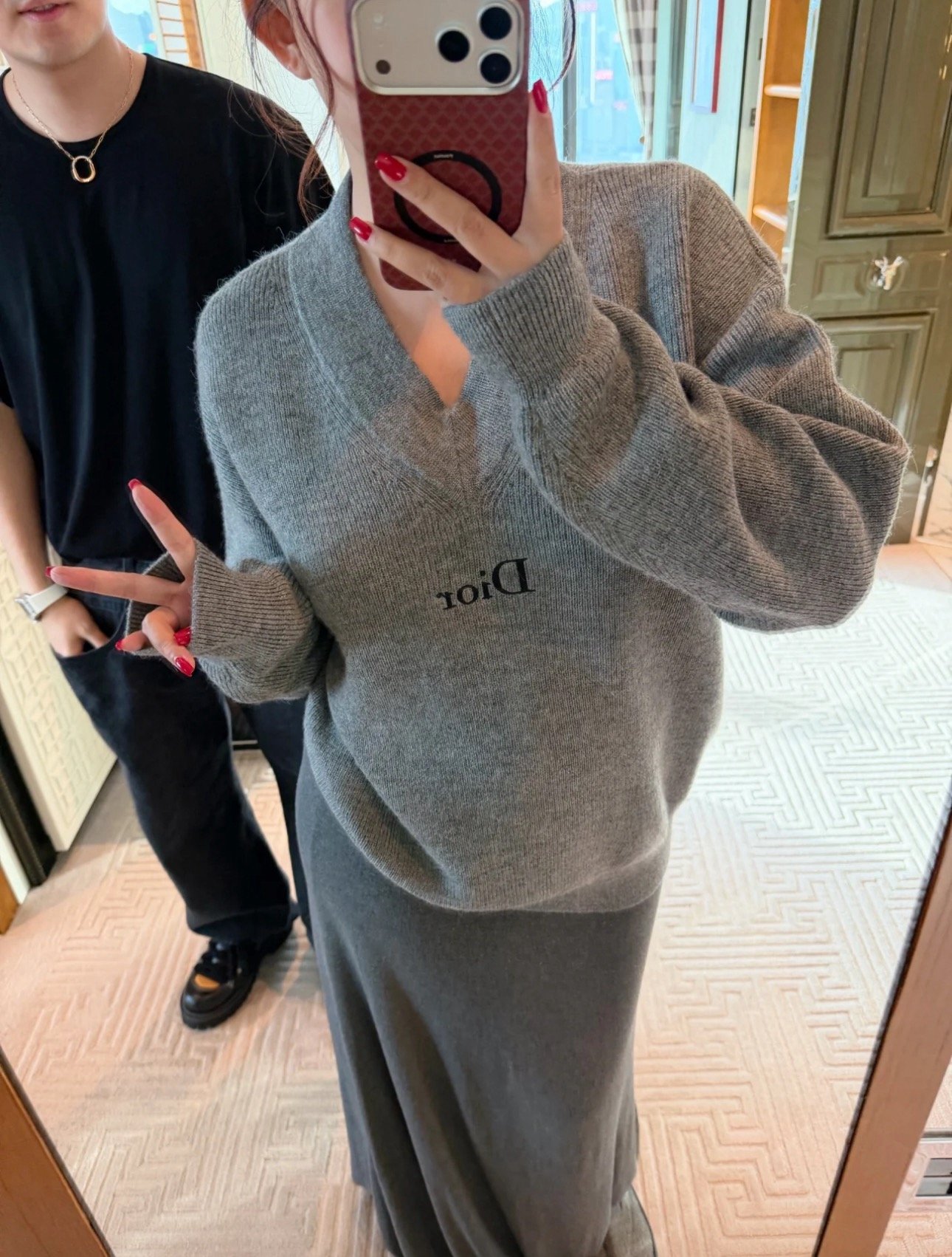[DIOR] 디올 V넥 로고 니트 스웨터