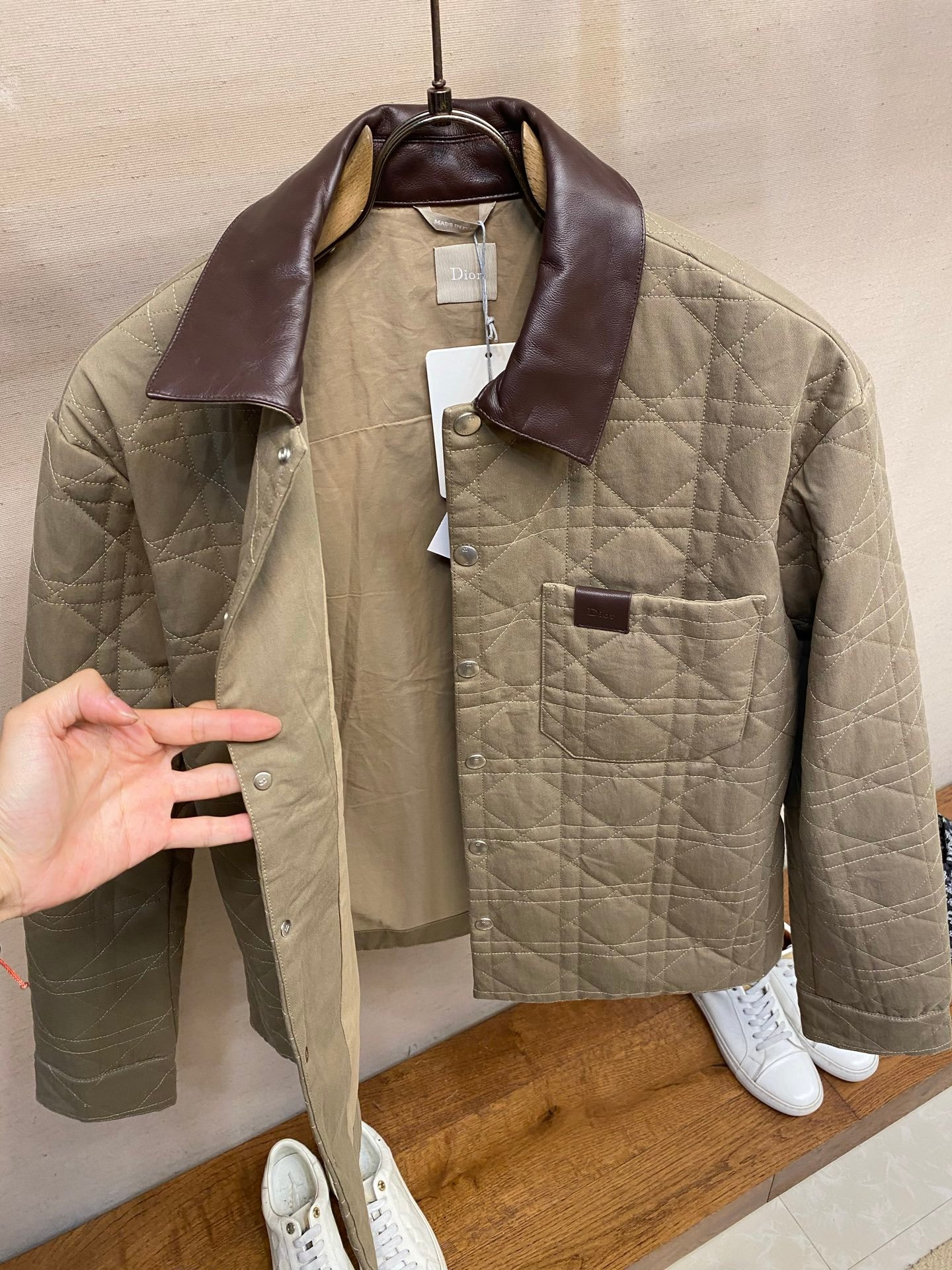 [DIOR] 디올 까나쥬 퀼팅 레더 칼라 셔츠 재킷