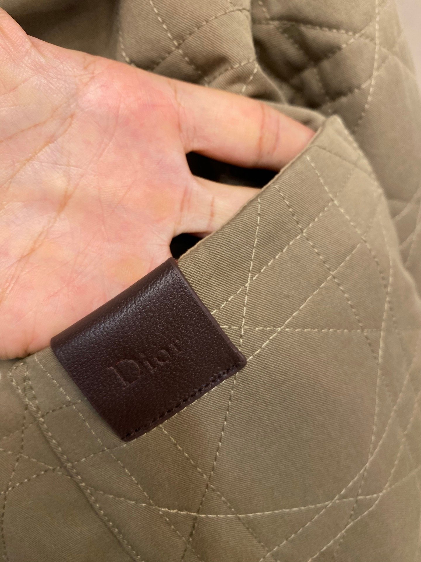[DIOR] 디올 까나쥬 퀼팅 레더 칼라 셔츠 재킷
