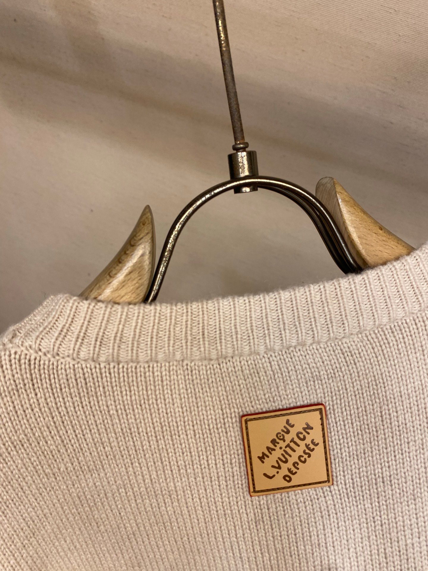 [LOUIS VUITTON] 루이비통 지그재그 엠보 니트 크루넥 스웨터