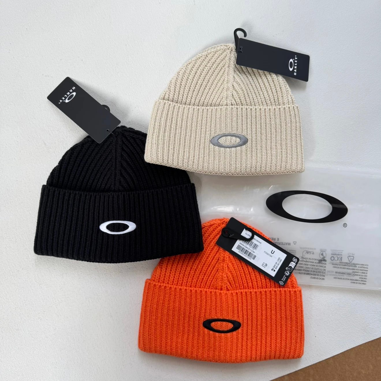 [Oakley] 오클리 O 로고 니트 비니