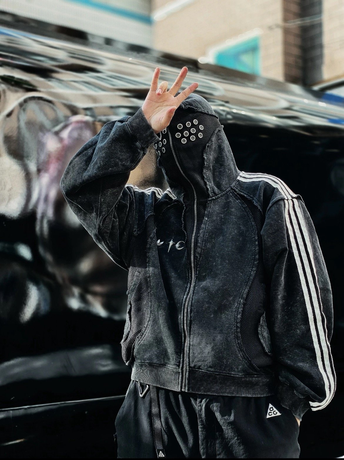 [Adidas originals x Thug club] 아디다스 오리지널스 x 터그 클럽 팀가이스트 워시드 마스크 후드 집업